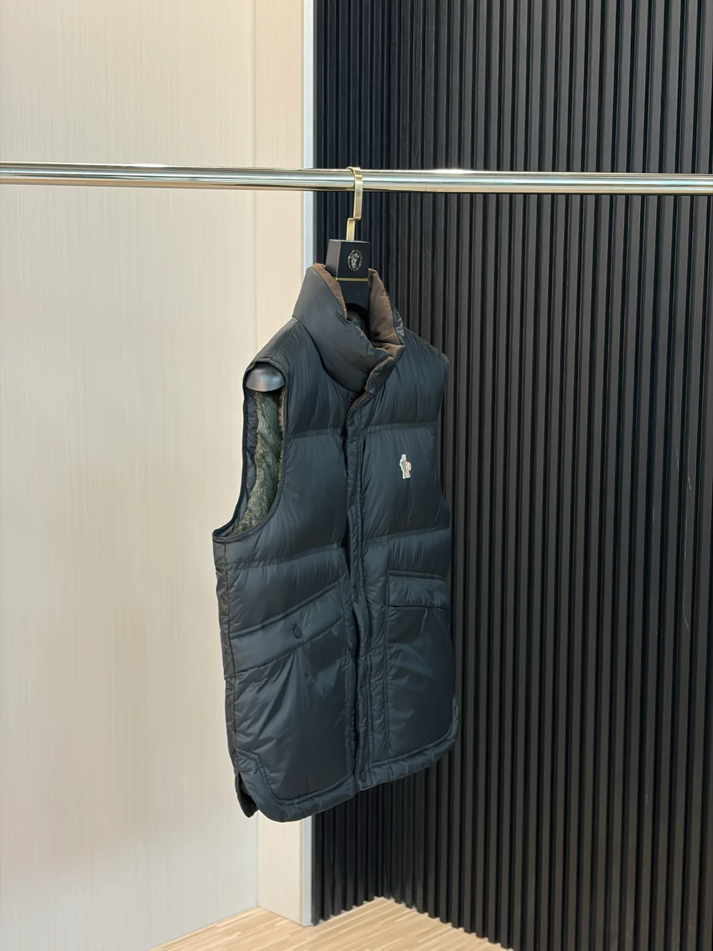 Women's Vests MONCLER 17868377