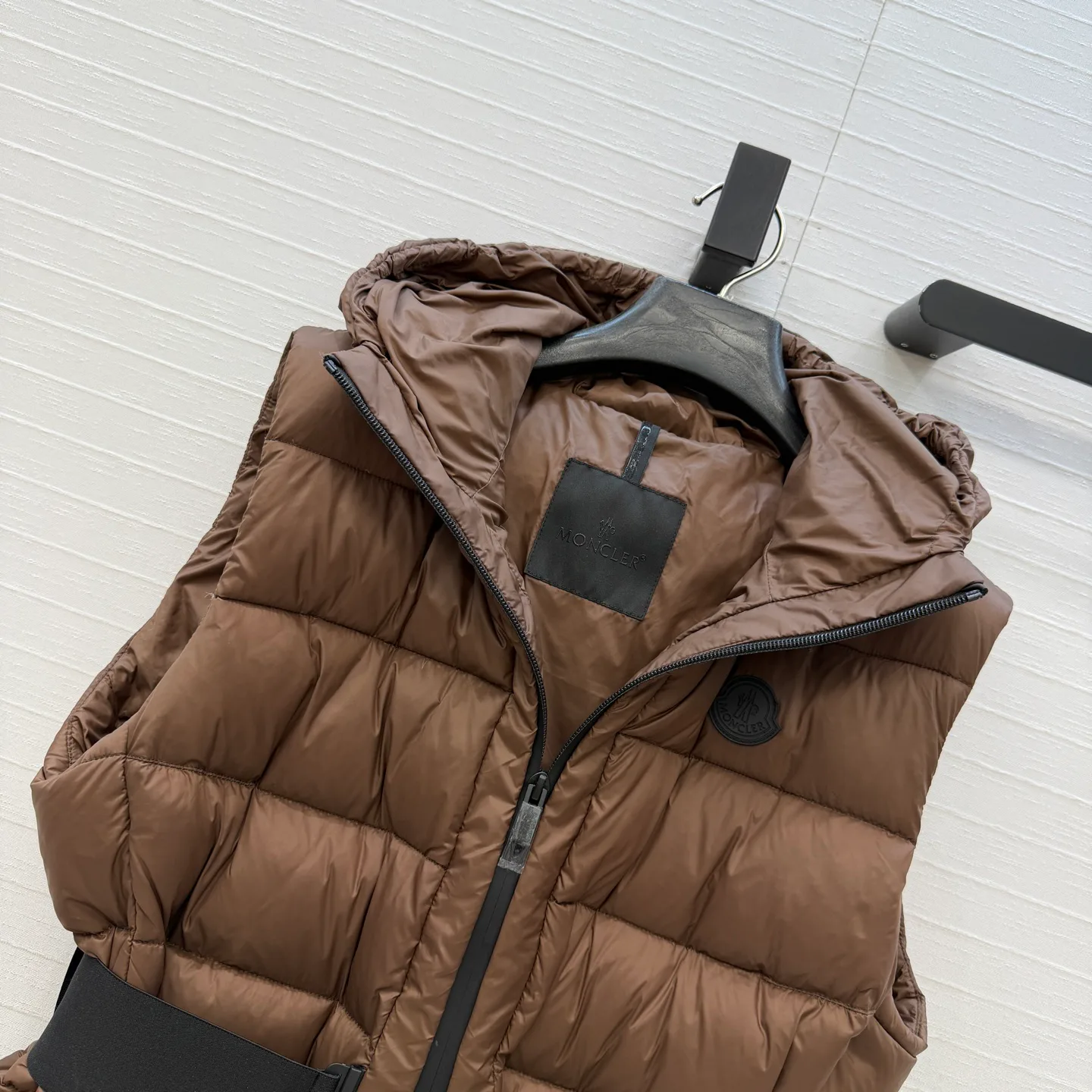 Women's Vests MONCLER 18022884