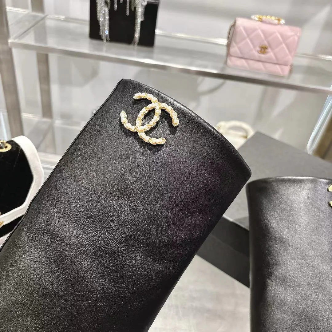Women's Boots CHANEL 18034419