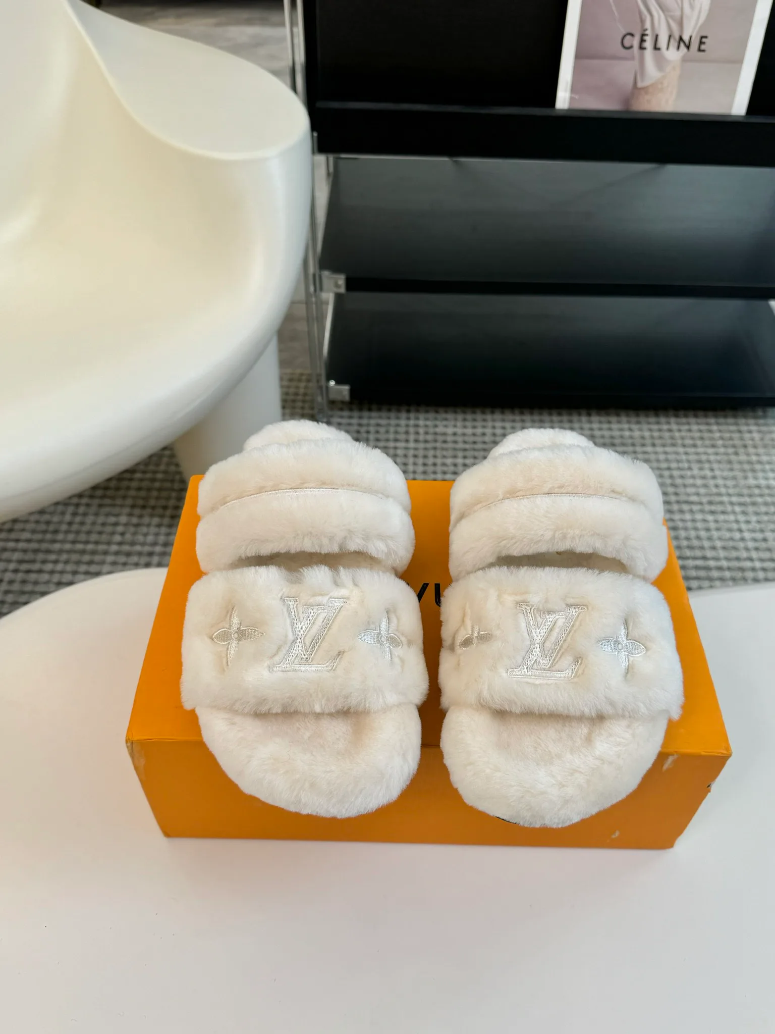 Women's Slippers LOUIS VUITTON 18209226