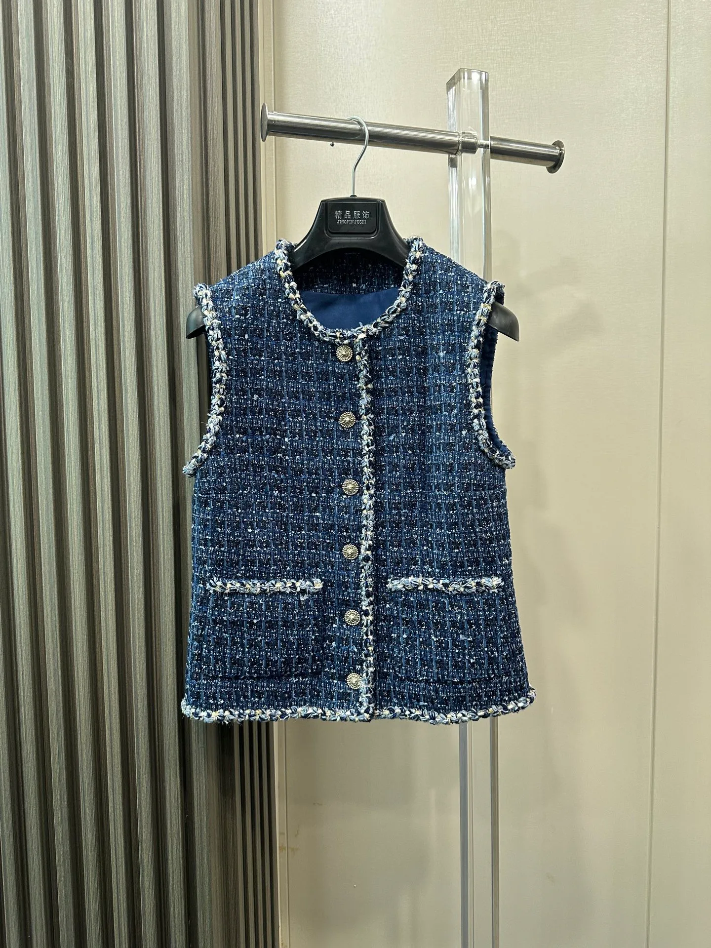 Women's Vests CHANEL 18031957
