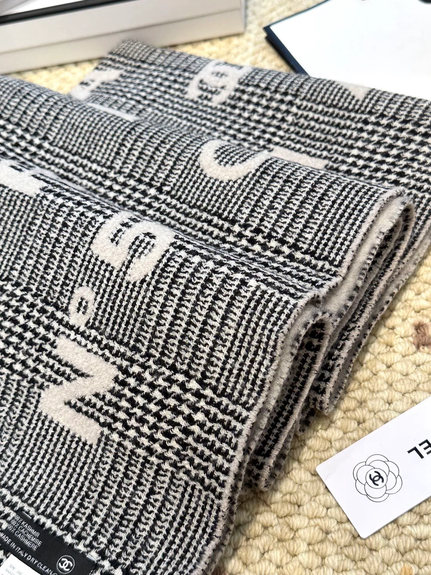 Scarves CHANEL 18401194