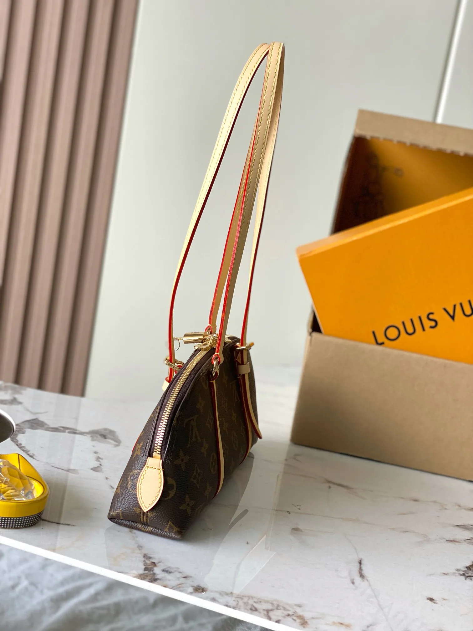 Women's Classic Handbags LOUIS VUITTON 18521066