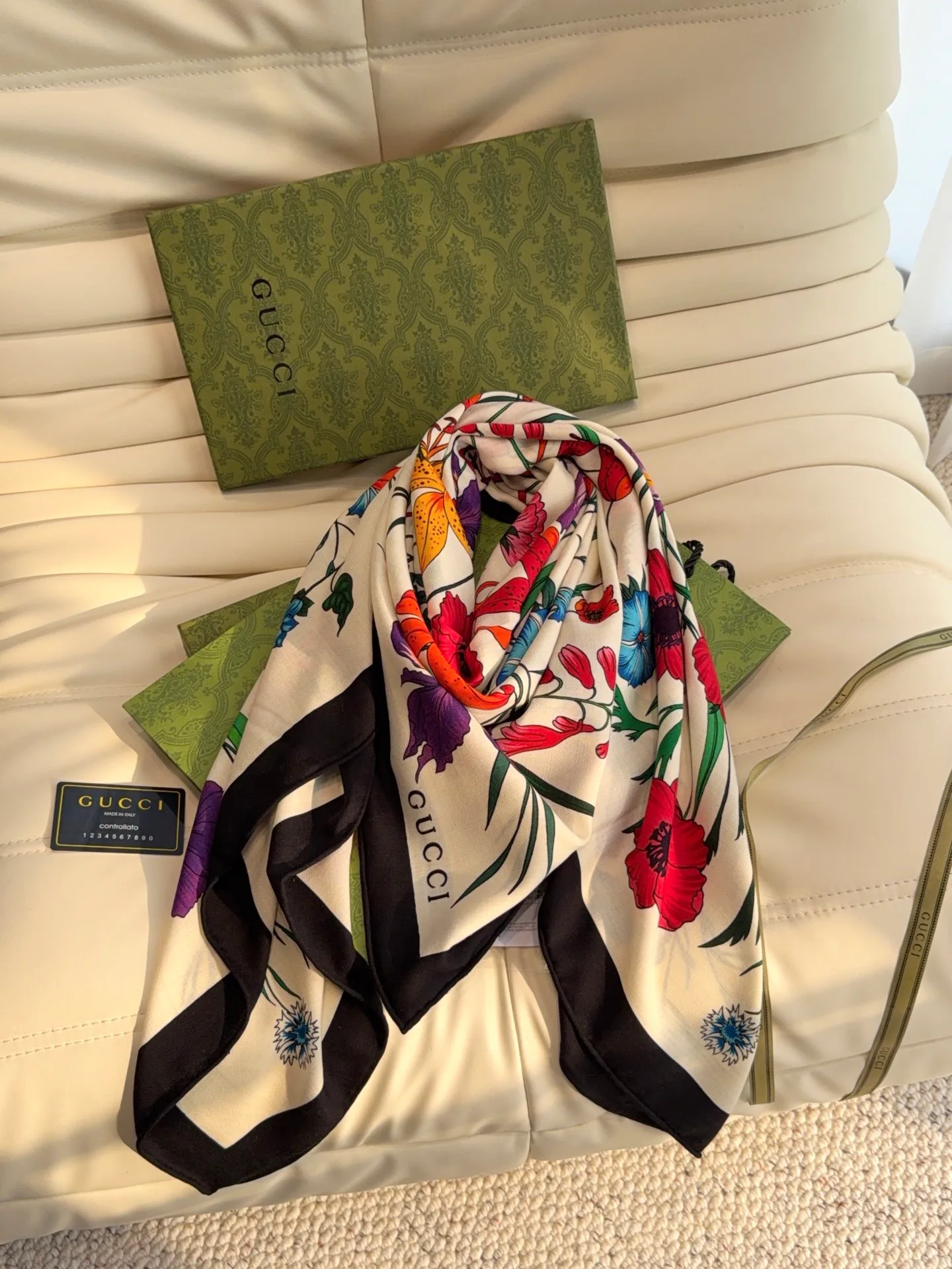 Silk Scarves GUCCI 18322302