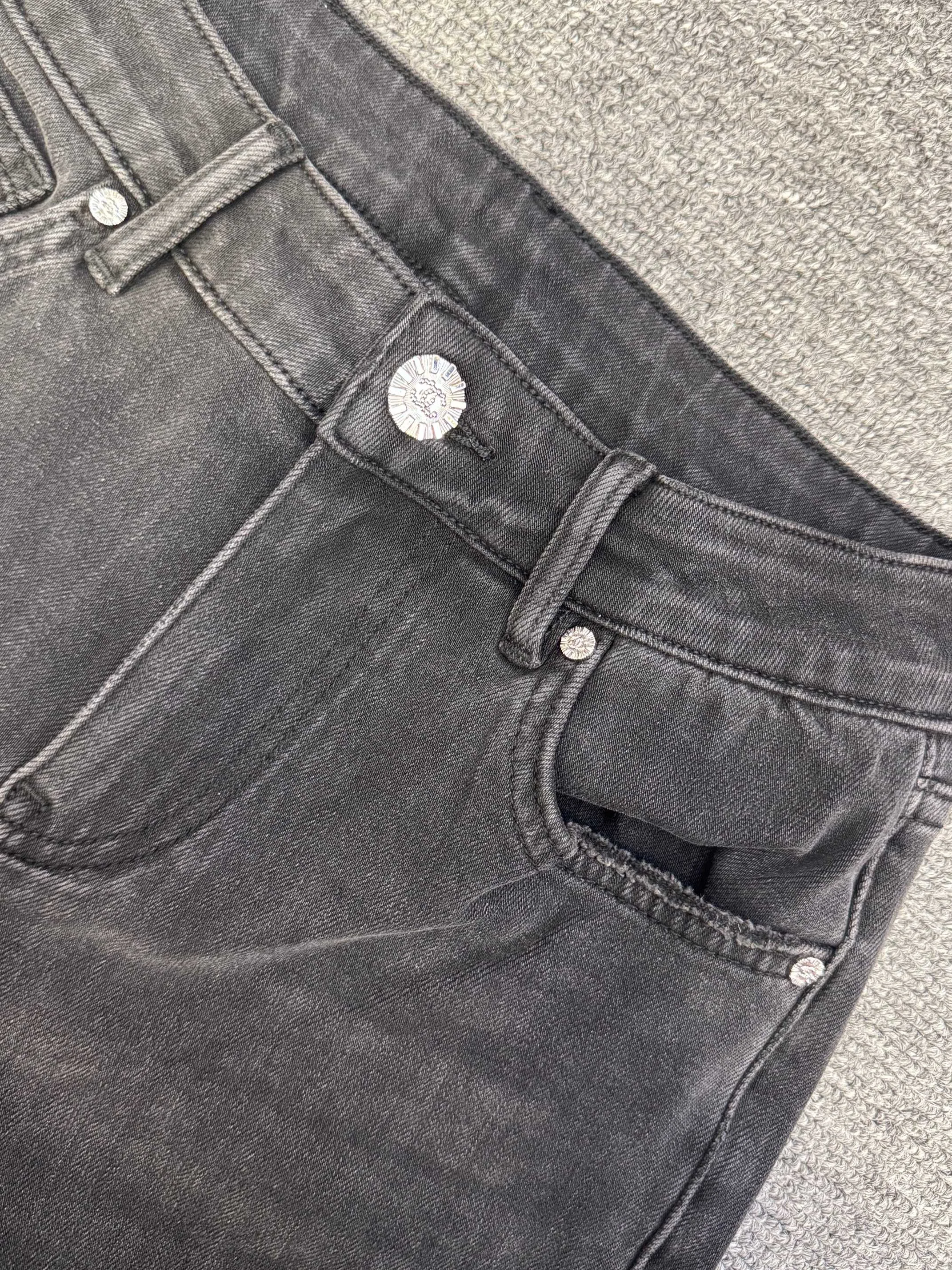 Women's Jeans CHANEL 18031979
