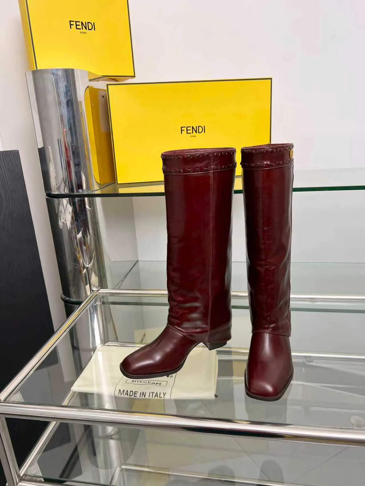 Women's Boots FENDI 18104318