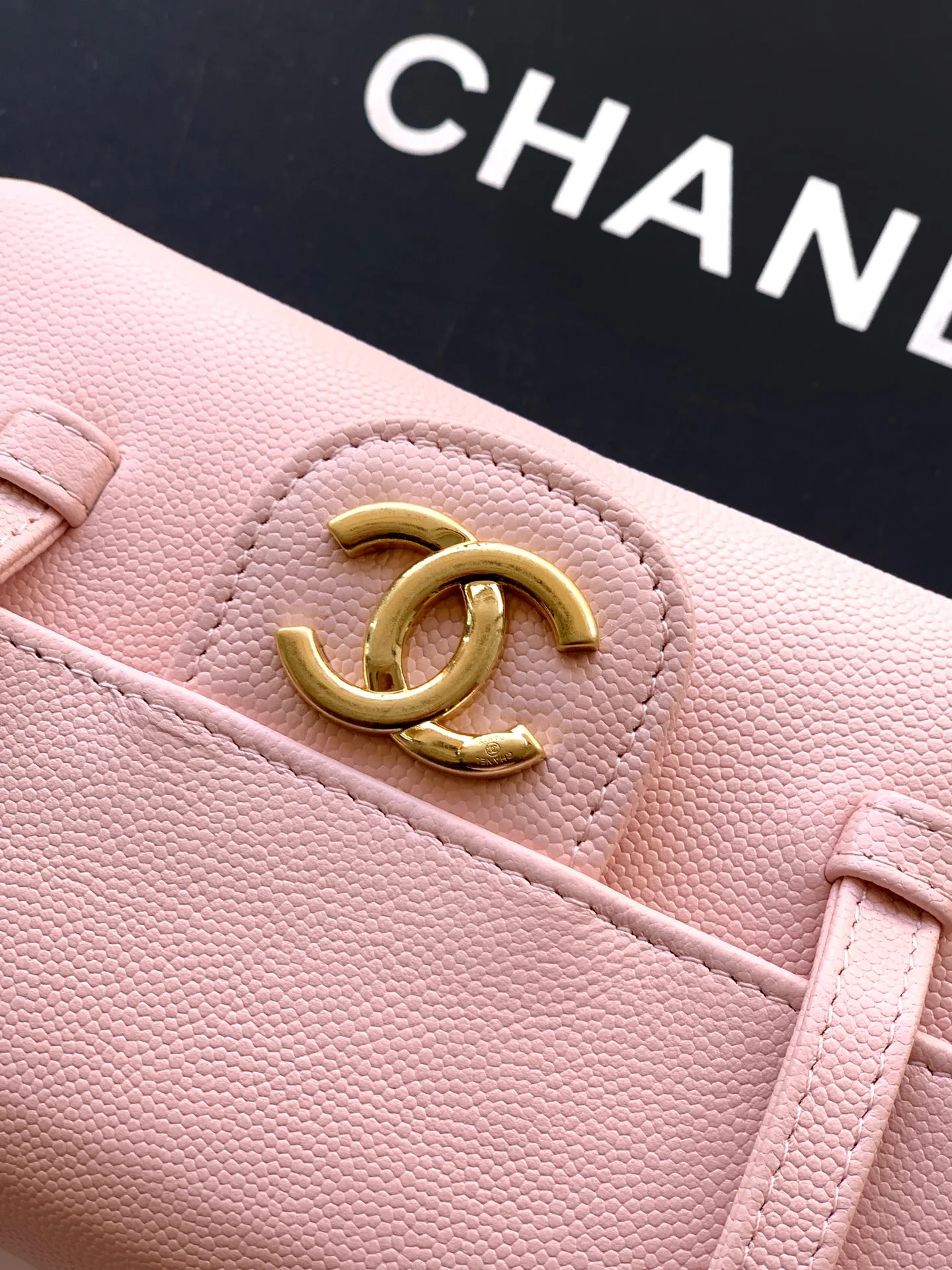 Классические Сумки Женские Chanel 18588871