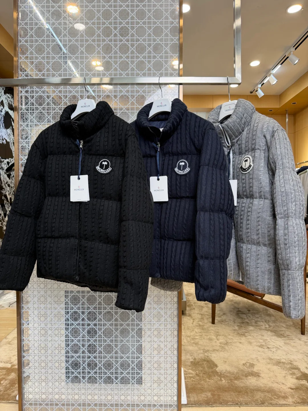 Men's Jackets And Down Jackets MONCLER 18359902