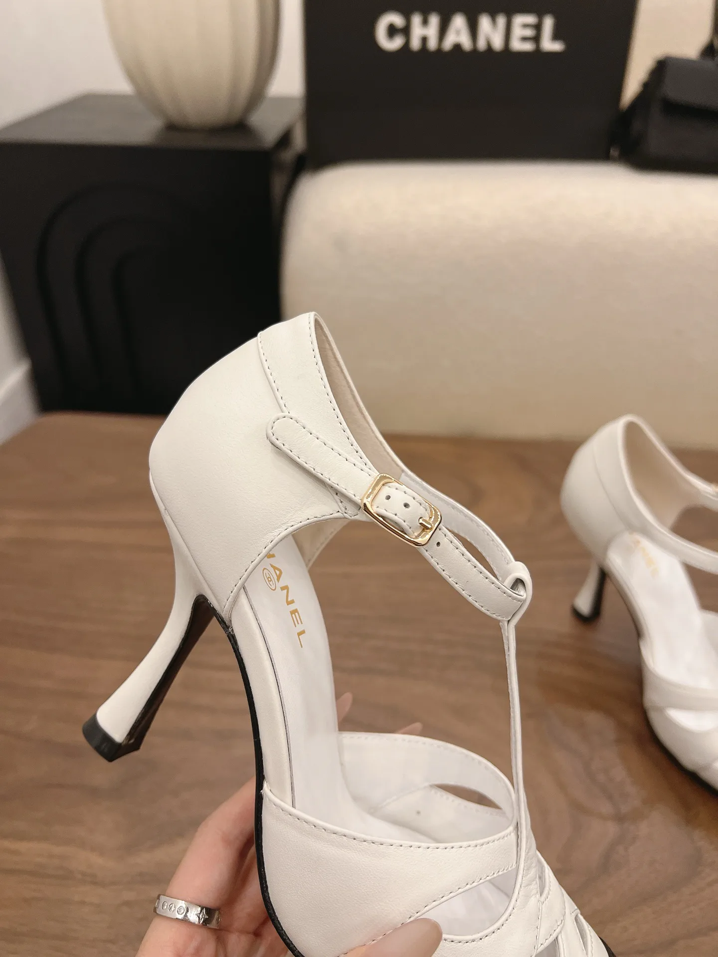 Women's Heels CHANEL 16931515