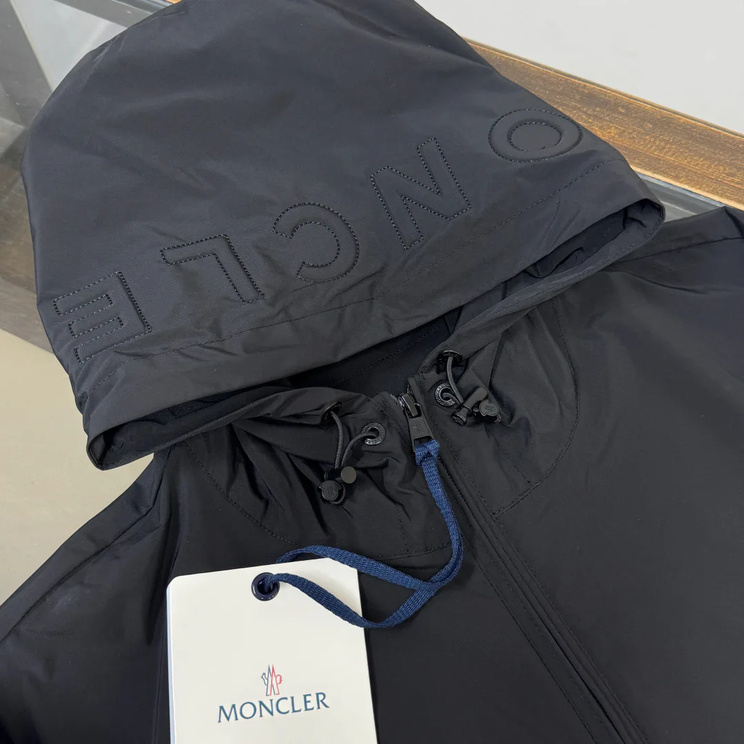 Men's Jackets And Down Jackets MONCLER 18416533