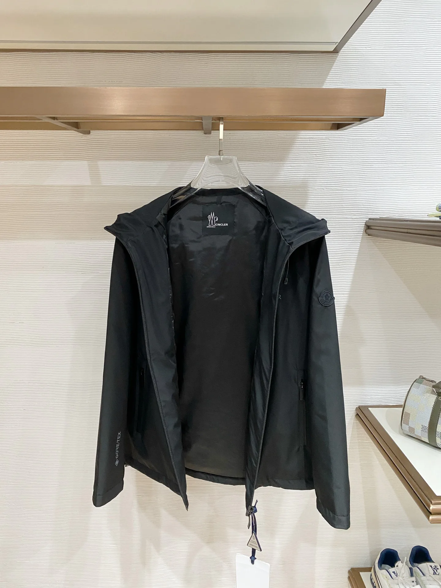 Men's Jackets And Down Jackets MONCLER 17993075