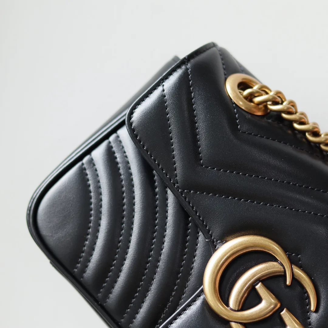 Women's Classic Handbags GUCCI 17904034
