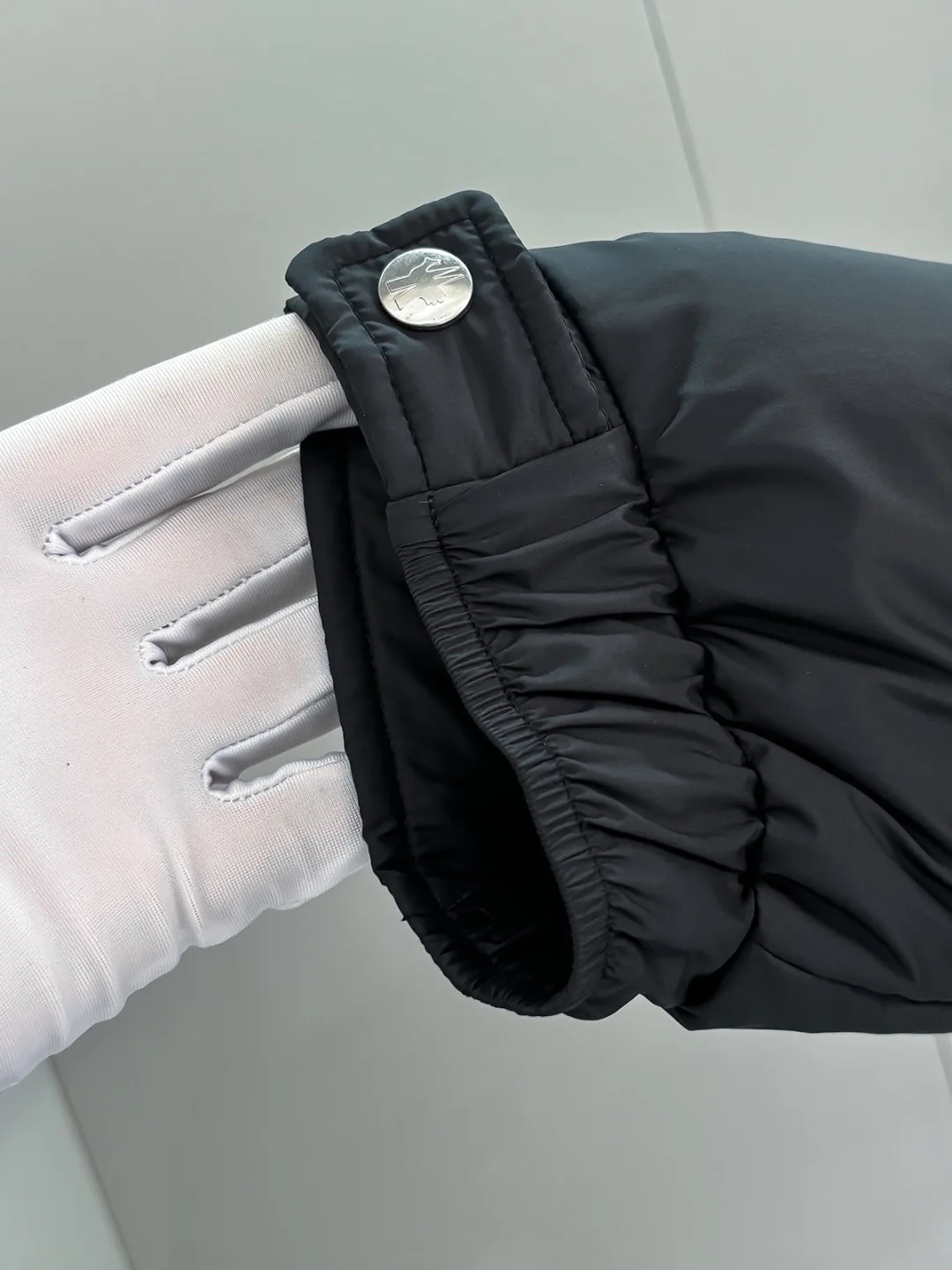 Куртки И Пуховики Мужские Moncler 18596619