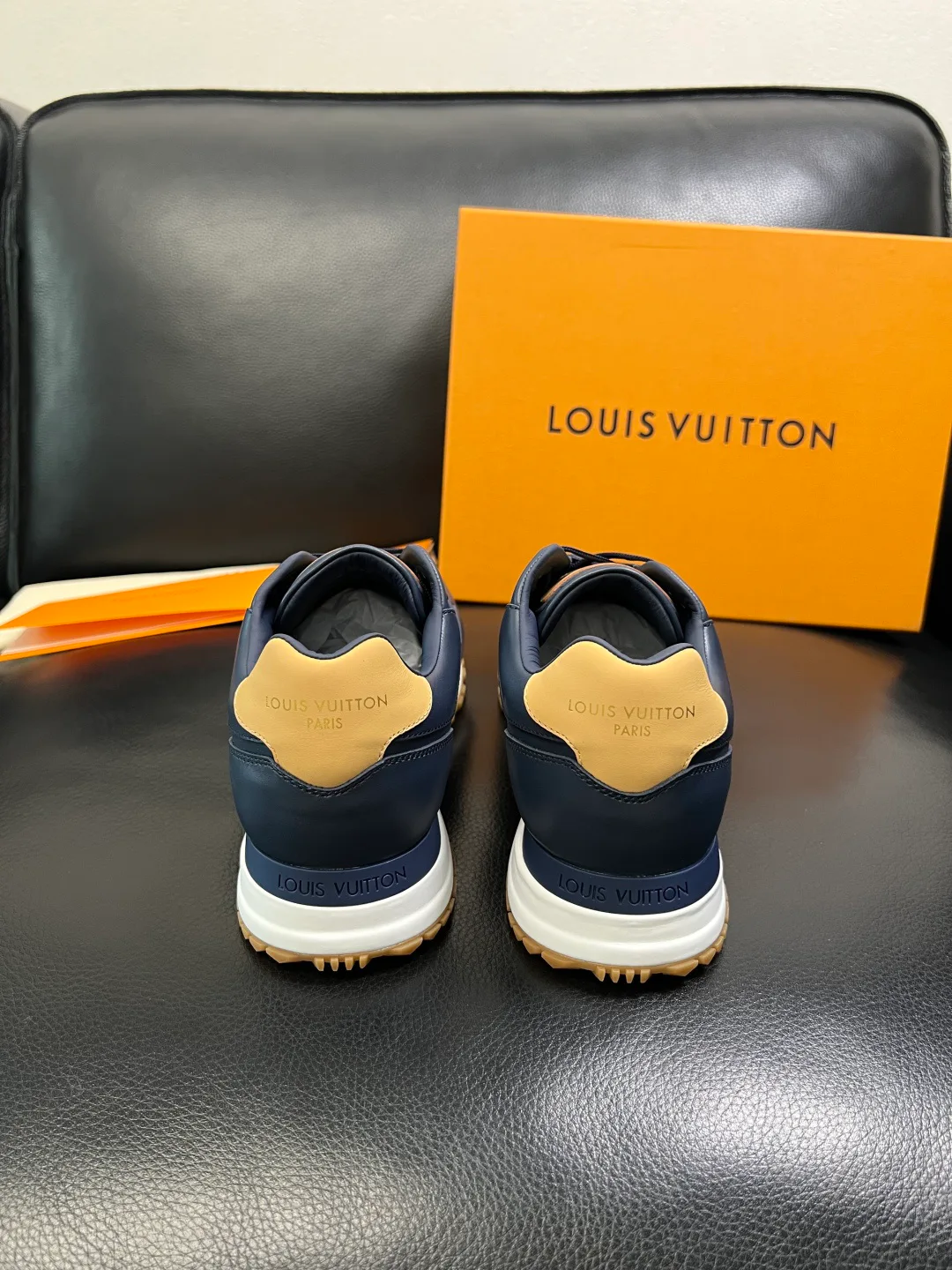 Men's Sneakers LOUIS VUITTON 17961830