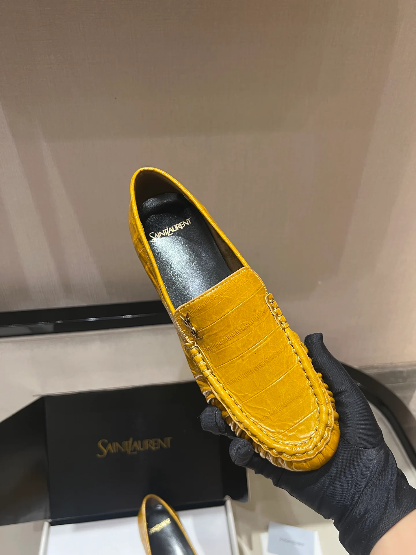Women's Loafers And Moccasins SAINT LAURENT 17897594