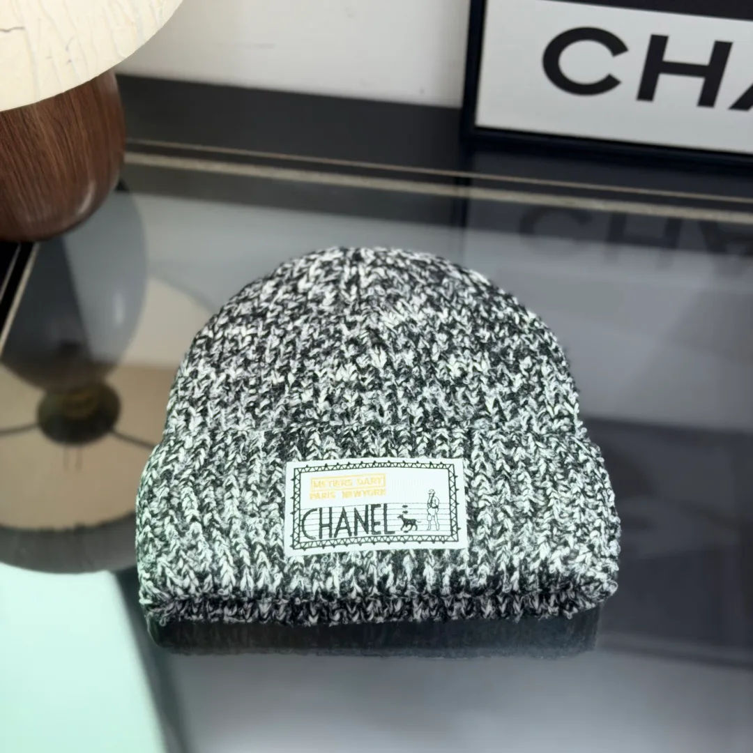 Hats CHANEL 17701961