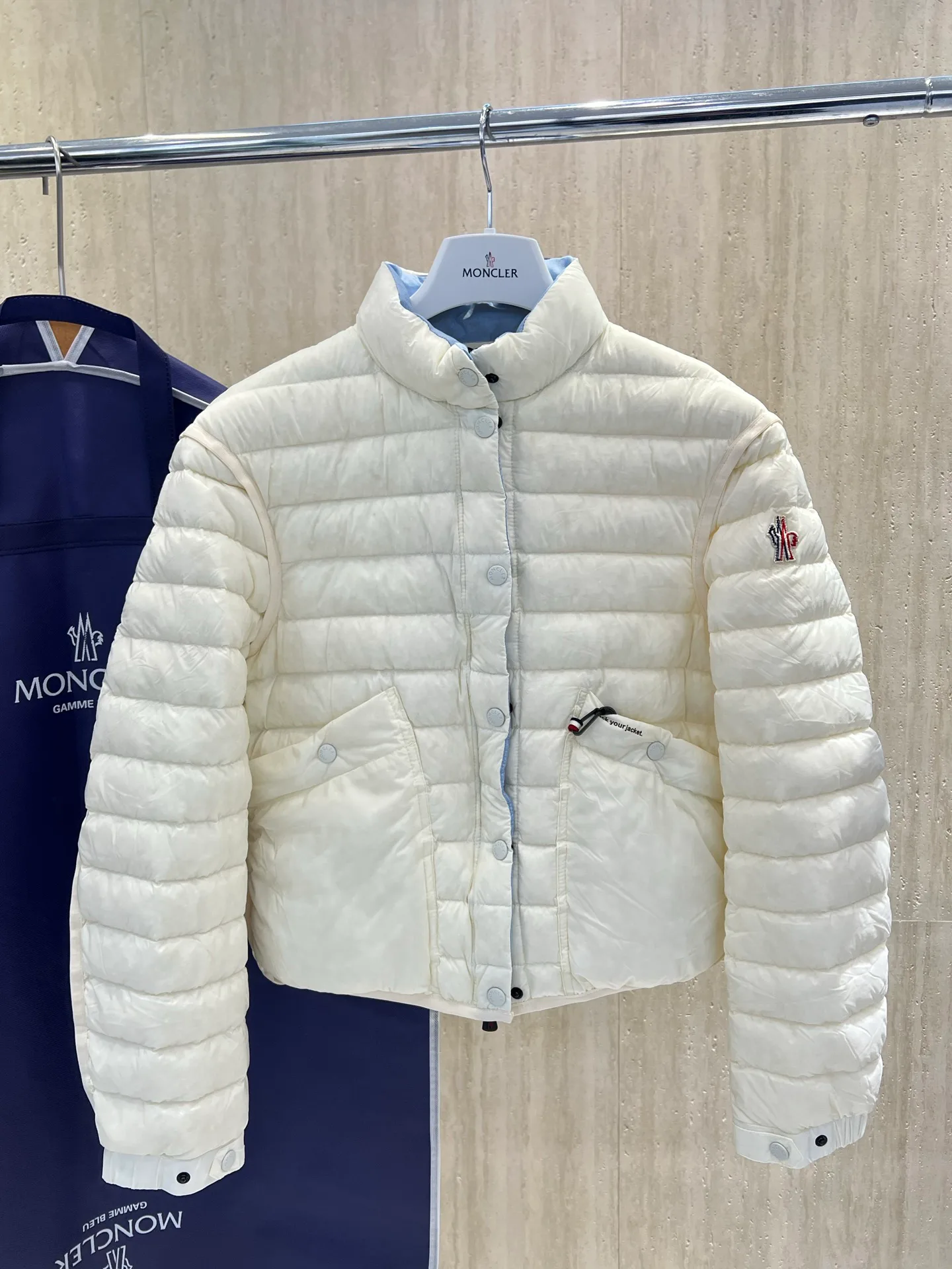 Men's Jackets And Down Jackets MONCLER 18231665