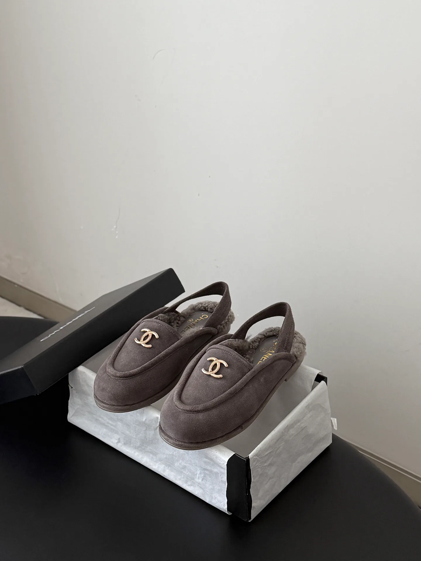 Women's Loafers And Moccasins CHANEL 18138970