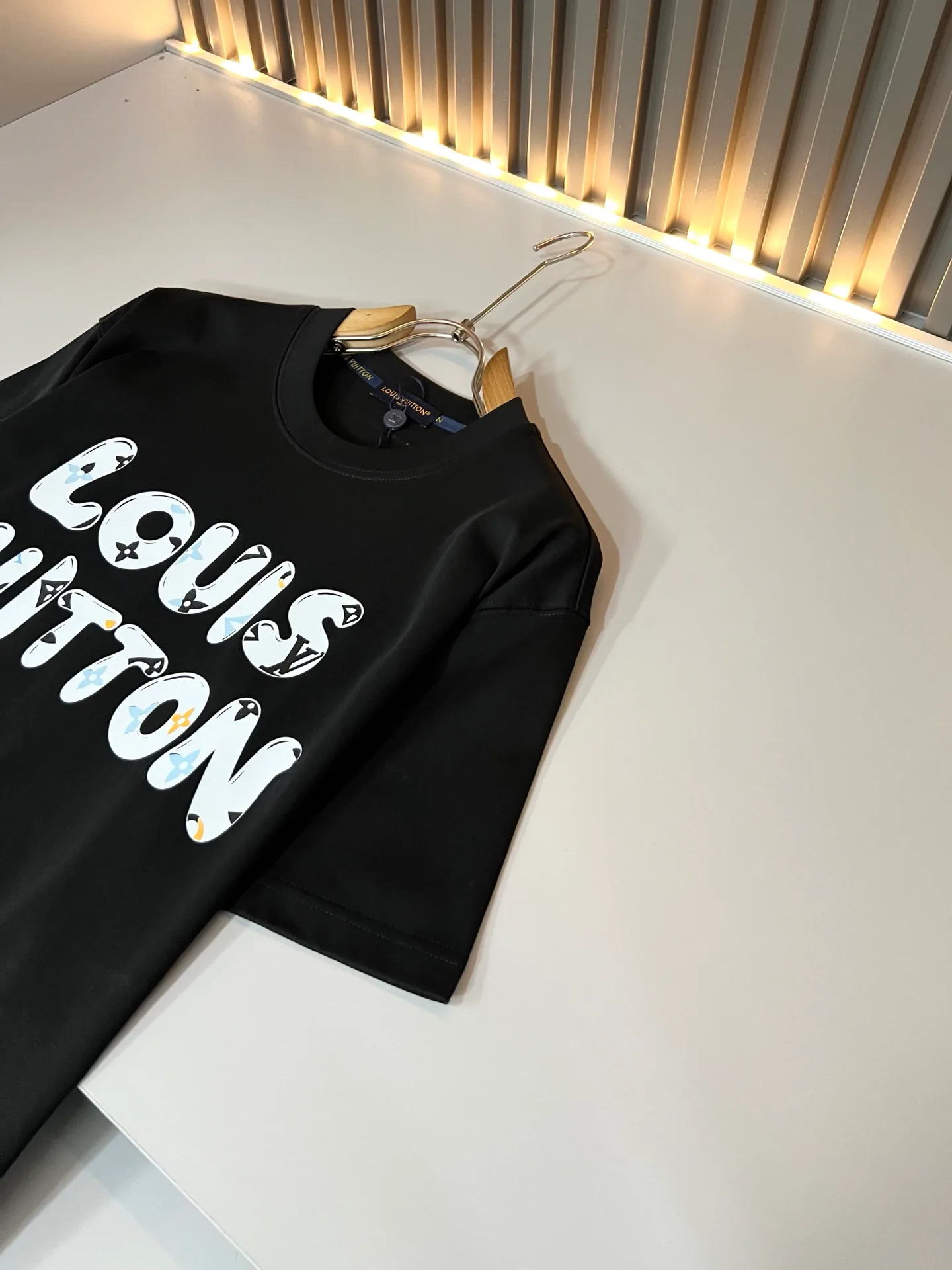 Men's T-Shirts LOUIS VUITTON 18495643