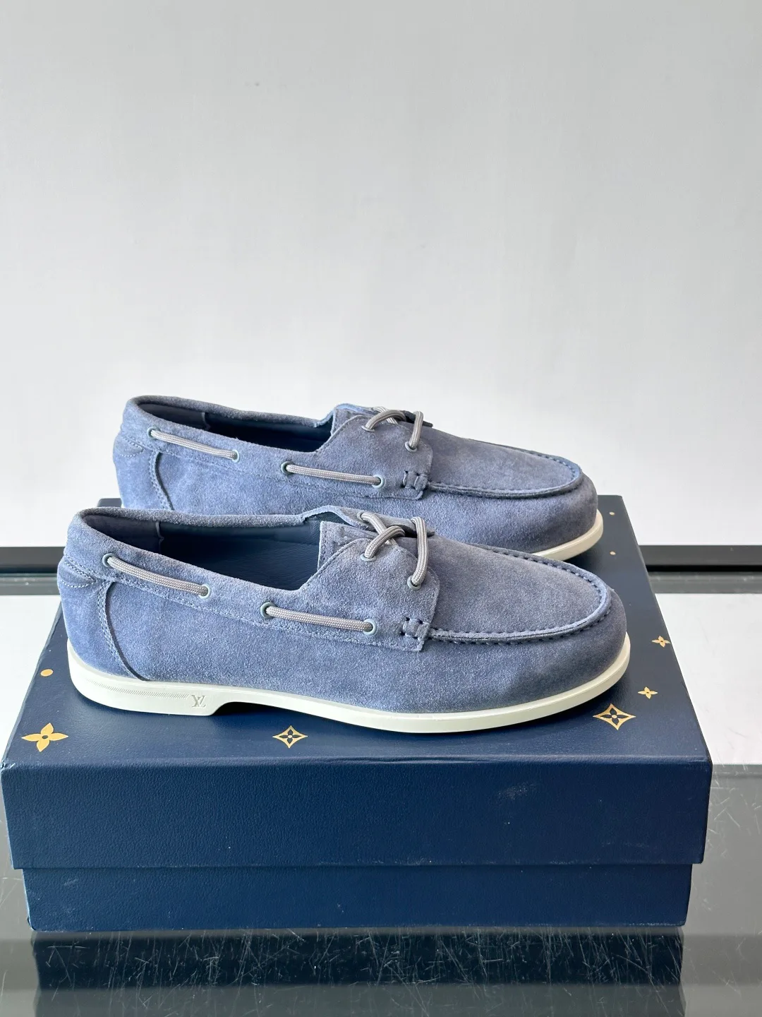 Men's Loafers And Dress Shoes LOUIS VUITTON 17941072