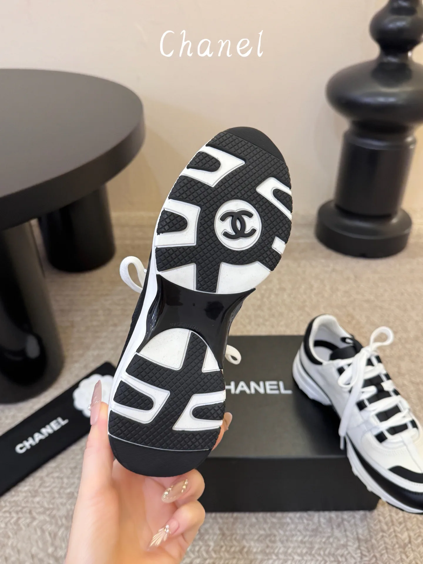 Women's Sneakers CHANEL 17978460