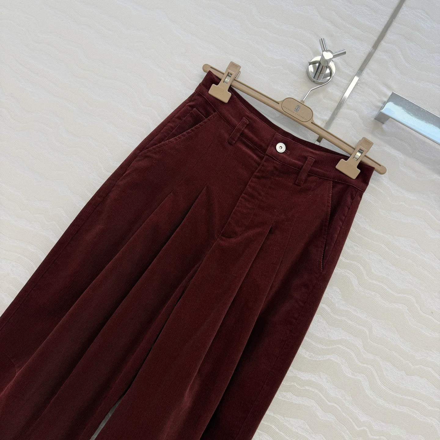 Women's Trousers BRUNELLO CUCINELLI 18402485