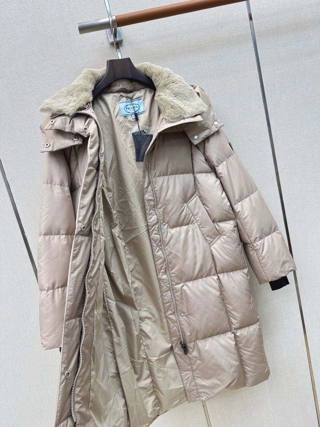 Women's Jackets And Down Jackets PRADA 18094560