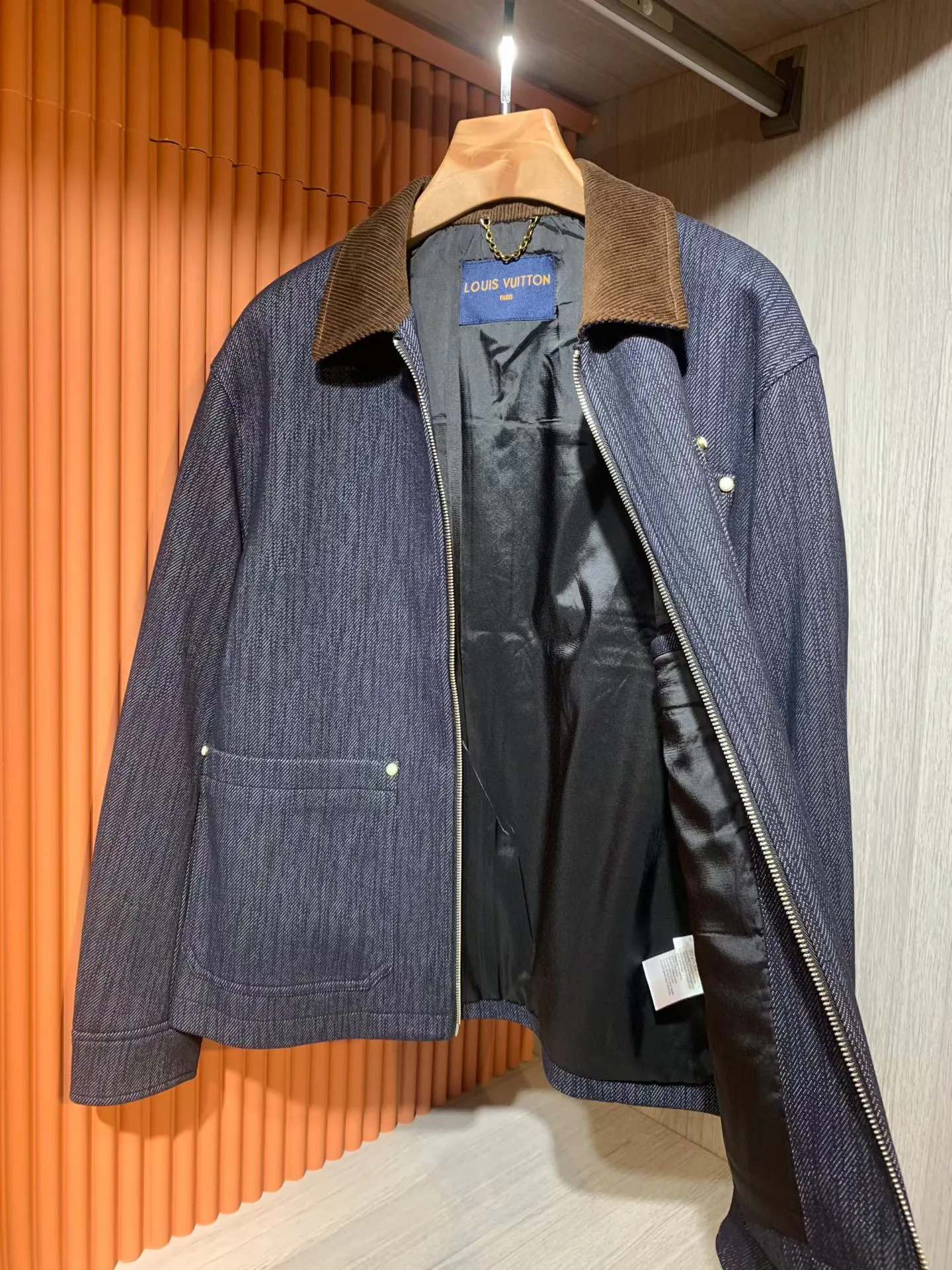 Куртки И Пуховики Мужские Louis Vuitton 18648910