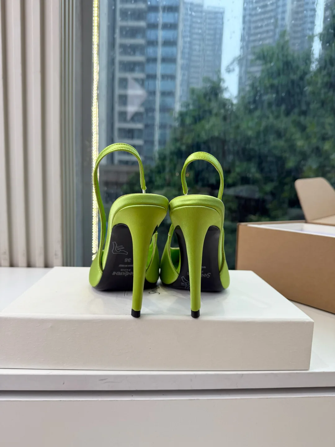 Women's Heels SAINT LAURENT 18104158