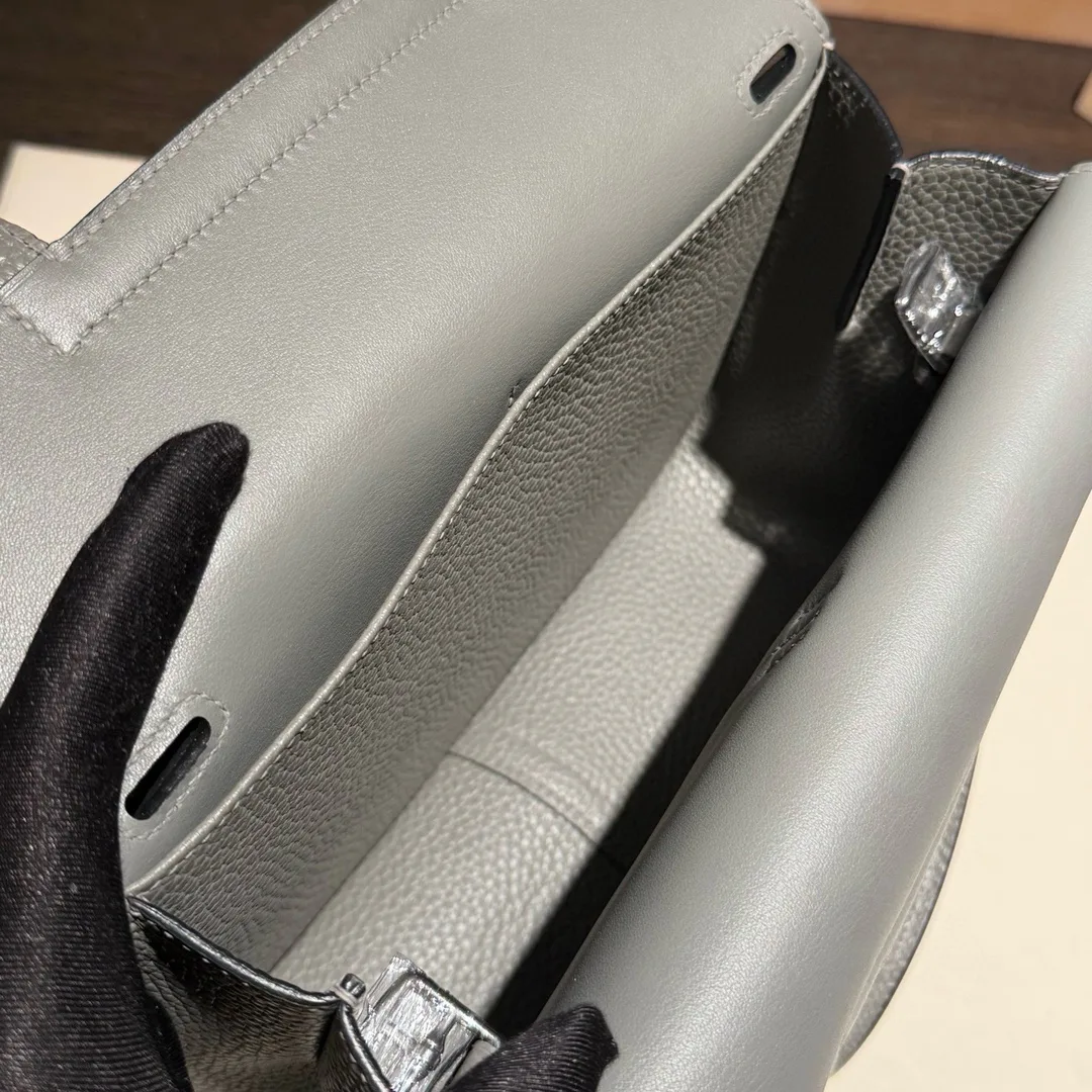 Women's Classic Handbags HERMES 17822145