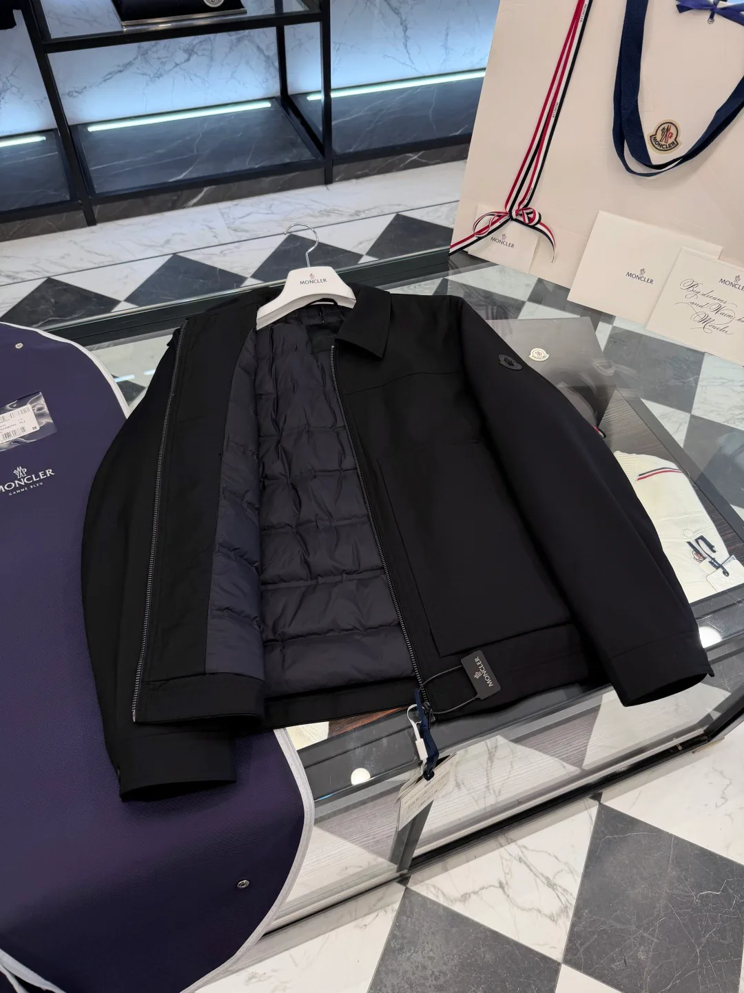 Куртки И Пуховики Мужские Moncler 18596186