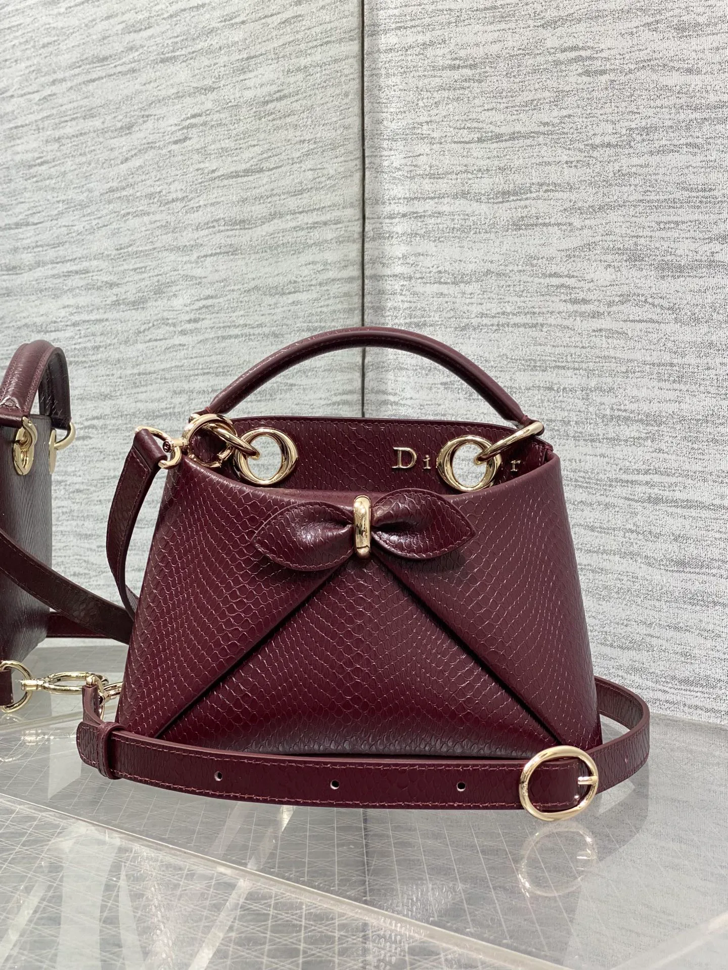 Классические Сумки Женские Christian Dior 18646307