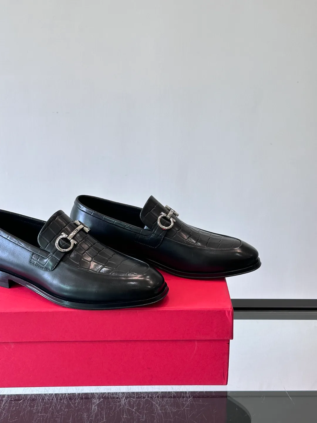 Men's Loafers And Dress Shoes SALVATORE FERRAGAMO 18274548