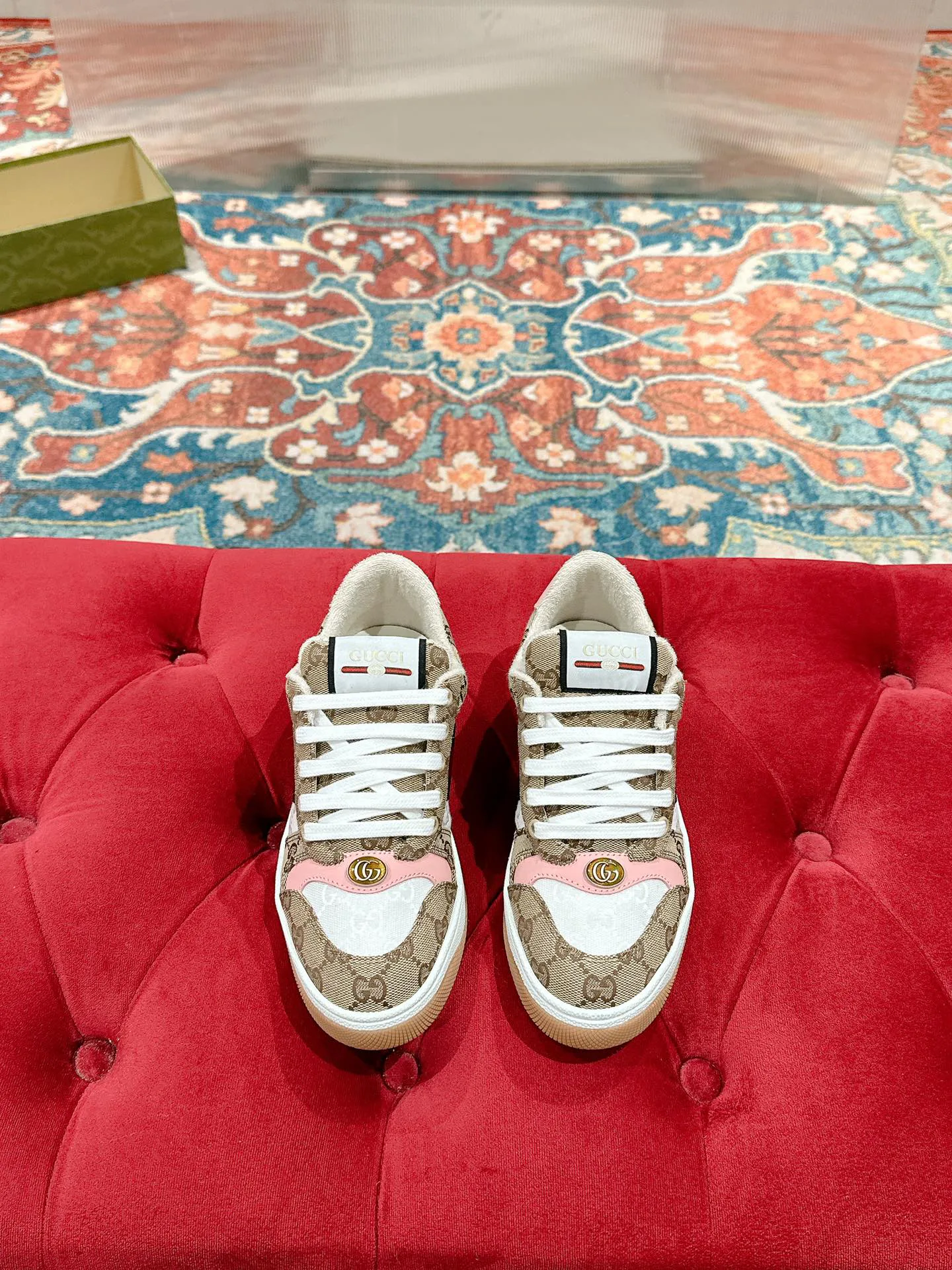 Women's Sneakers GUCCI 17956664