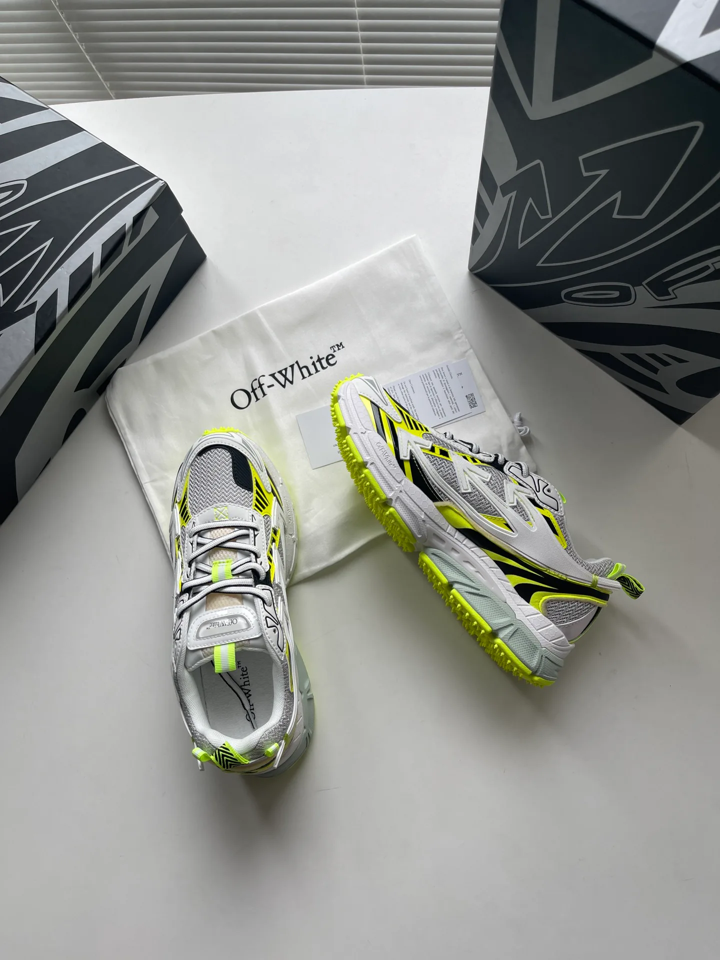 Men's Sneakers OFF-WHITE 17813795