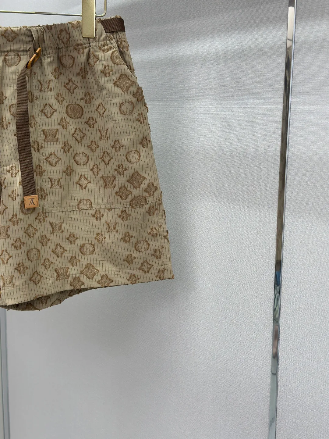 Men's Shorts LOUIS VUITTON 17468323
