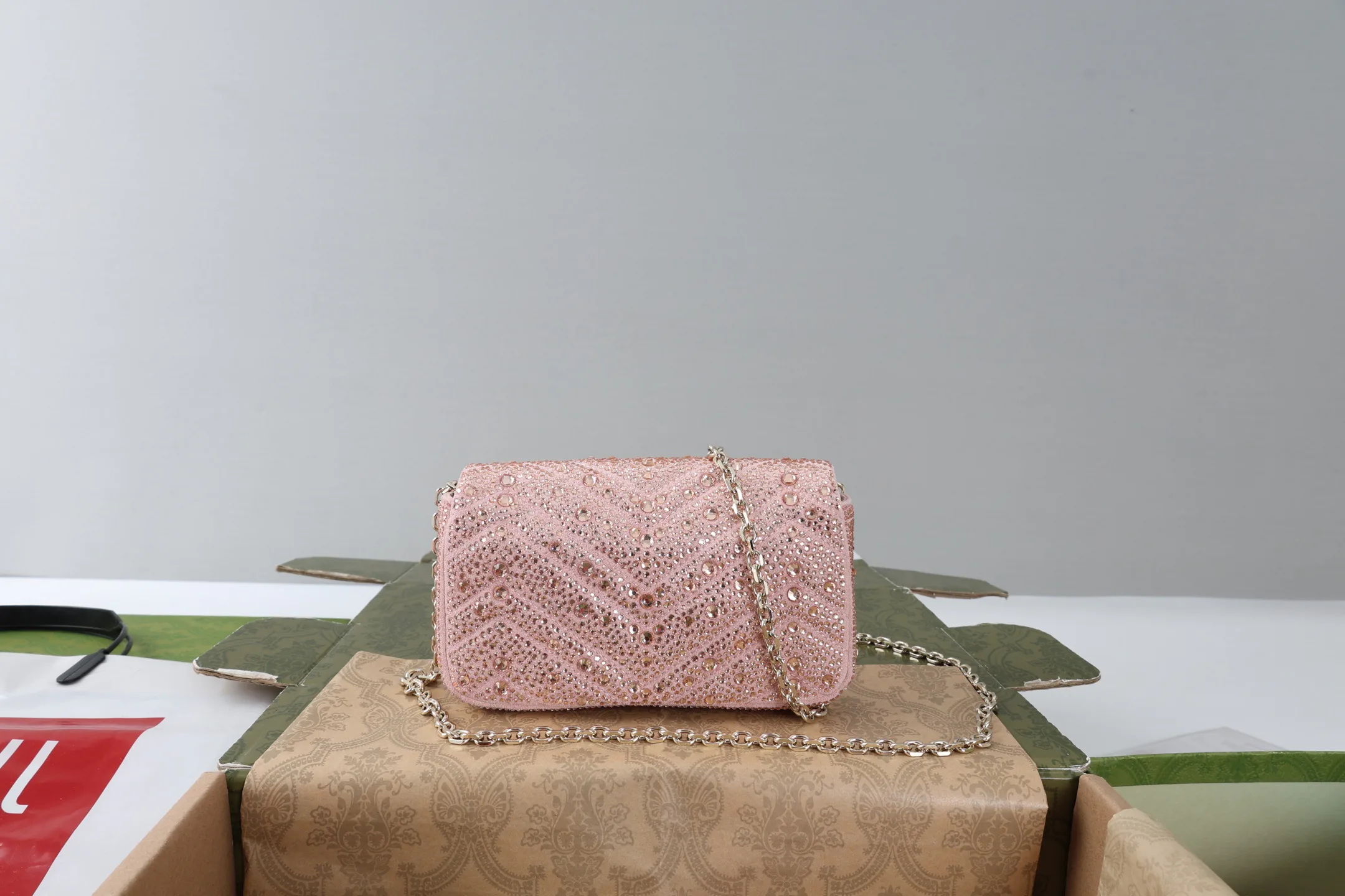 Women's Classic Handbags GUCCI 18005071