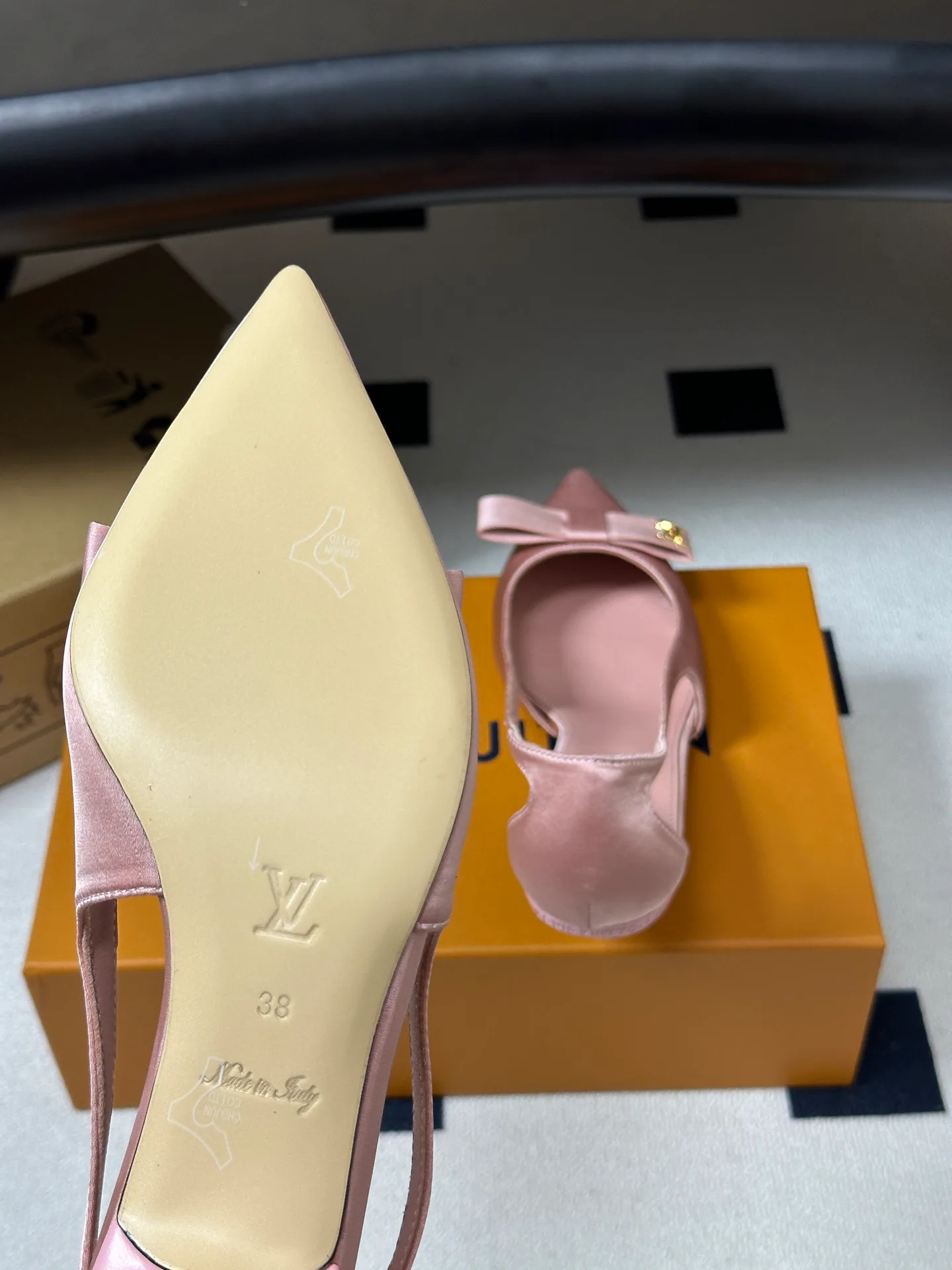 Women's Heels LOUIS VUITTON 17768185