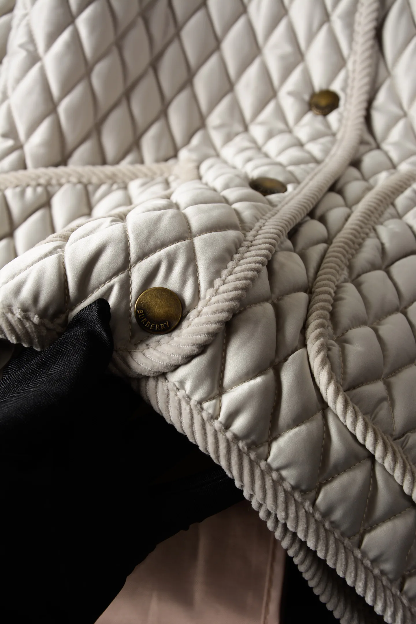 Women's Jackets And Down Jackets BURBERRY 17908969