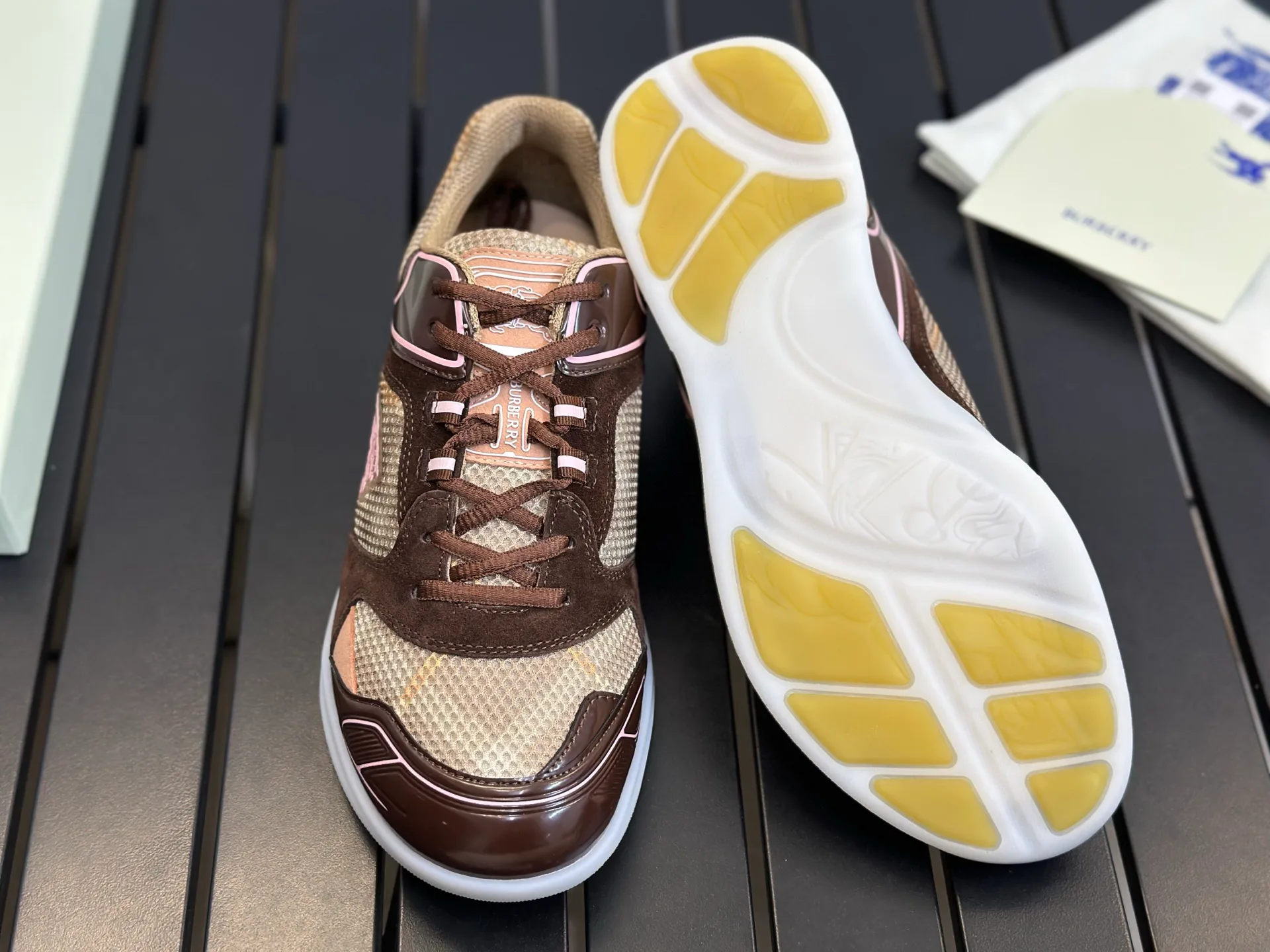 Men's Sneakers BURBERRY 17420352