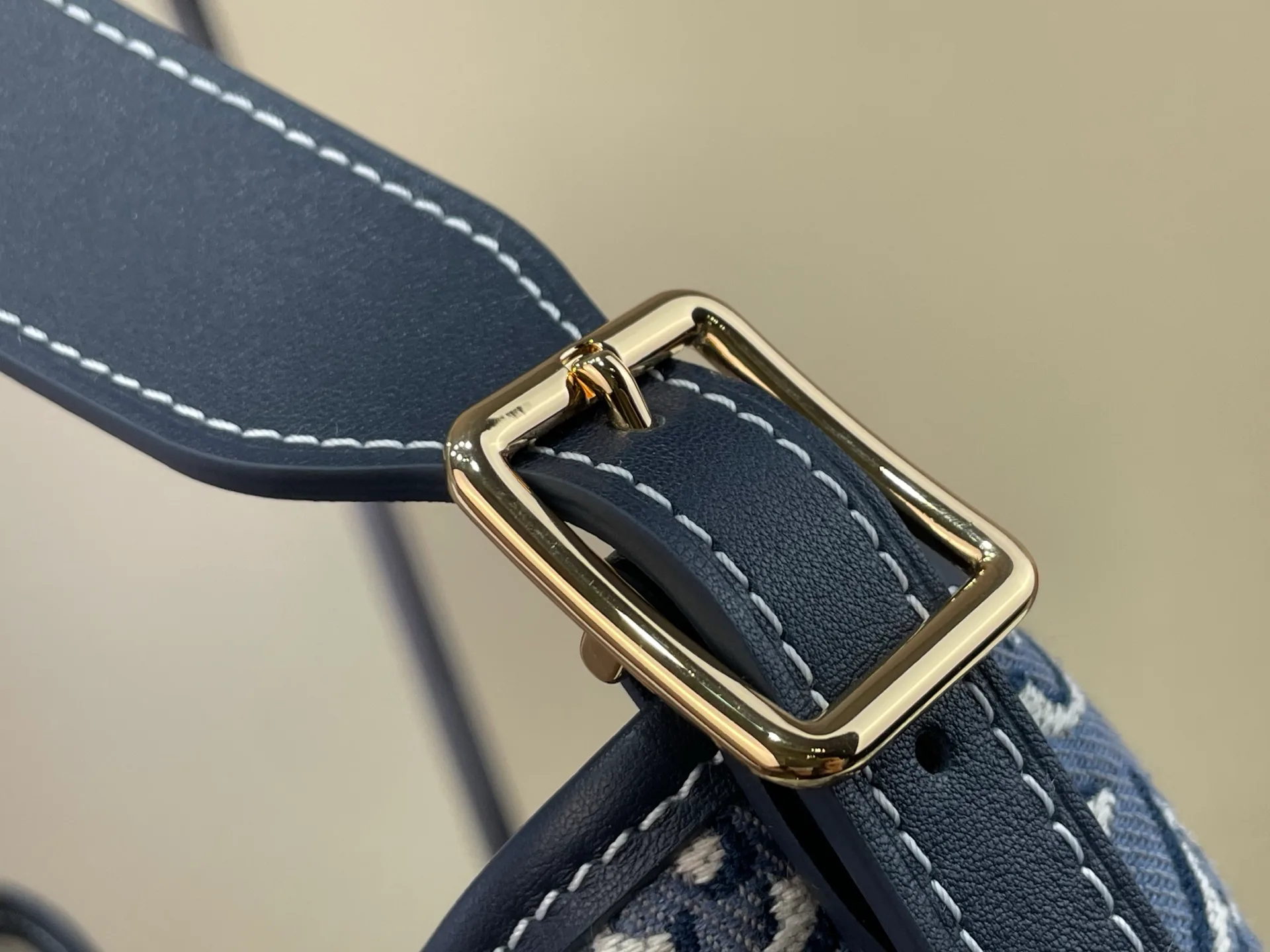 Women's Classic Handbags LOUIS VUITTON 17855097