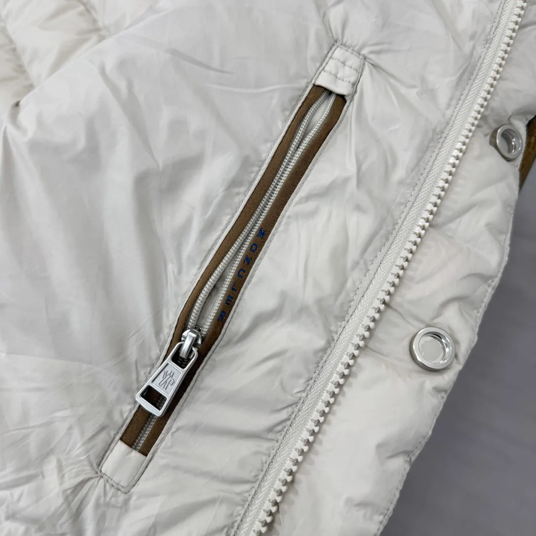 Men's Jackets And Down Jackets MONCLER 17827406