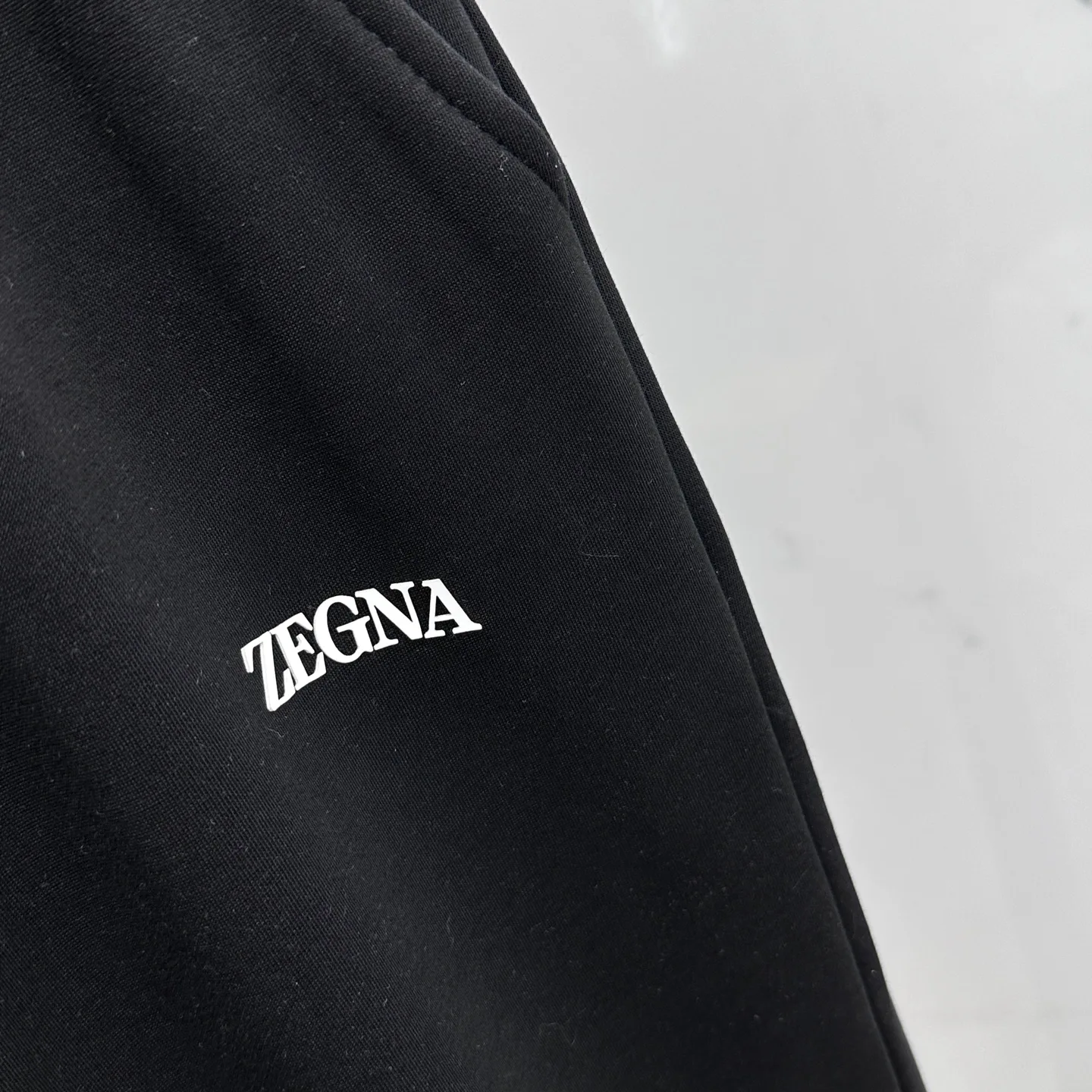 Men's Trousers ZEGNA 18246685