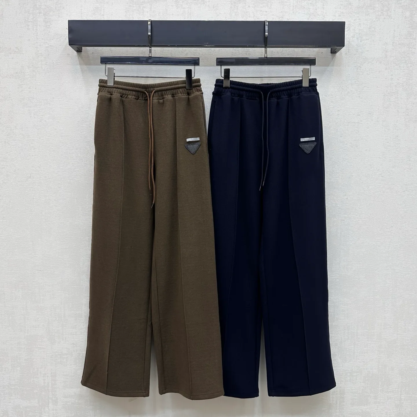 Women's Trousers PRADA 18181815