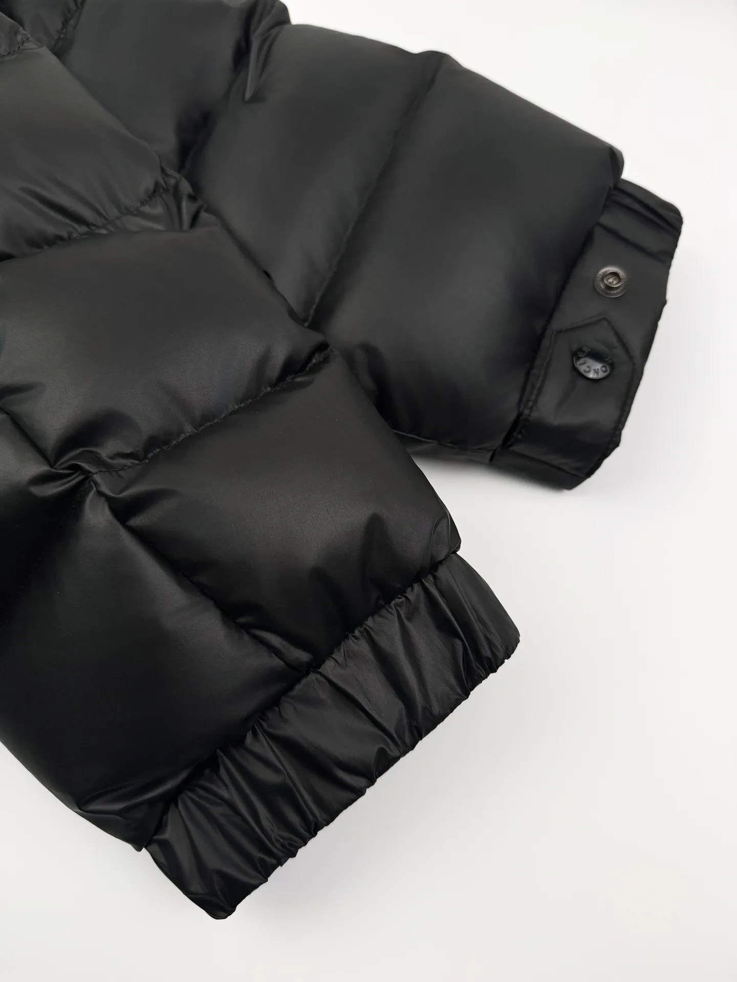 Men's Jackets And Down Jackets MONCLER 17876527