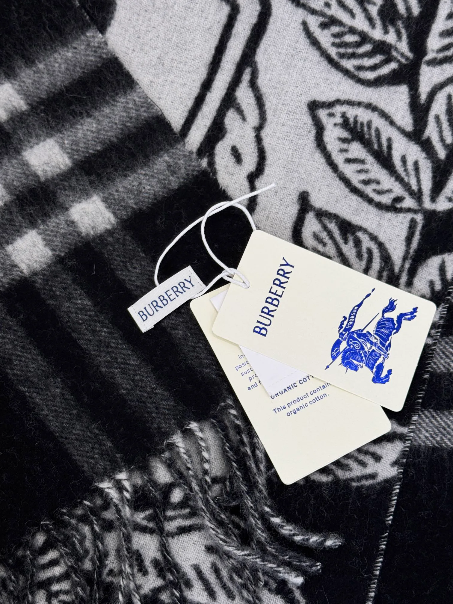 Scarves BURBERRY 18287428