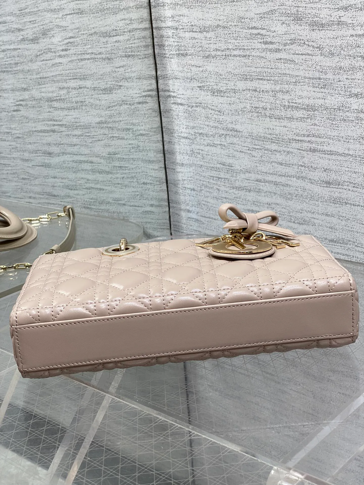 Women's Classic Handbags CHRISTIAN DIOR 18392910