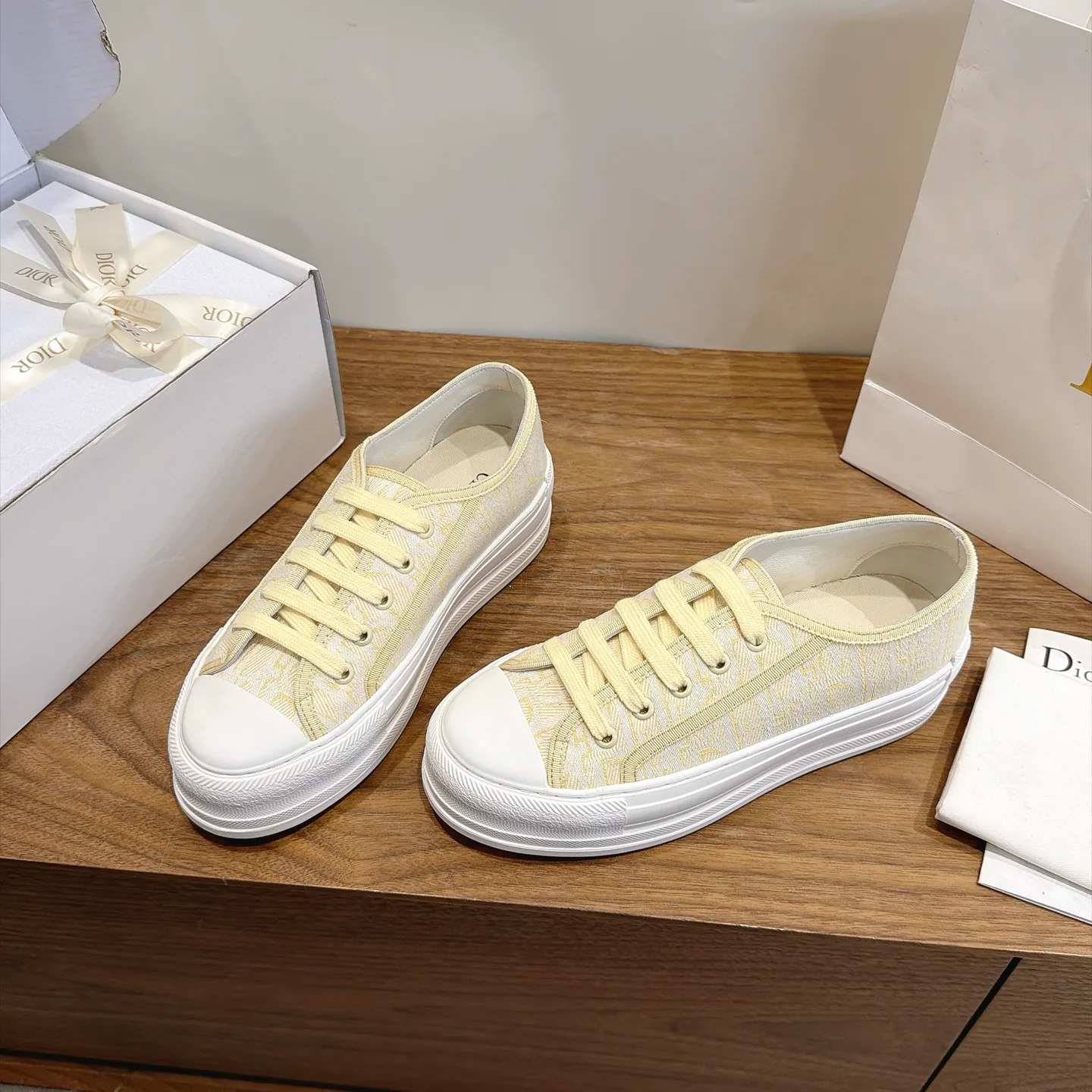 Women's Sneakers CHRISTIAN DIOR 18034460