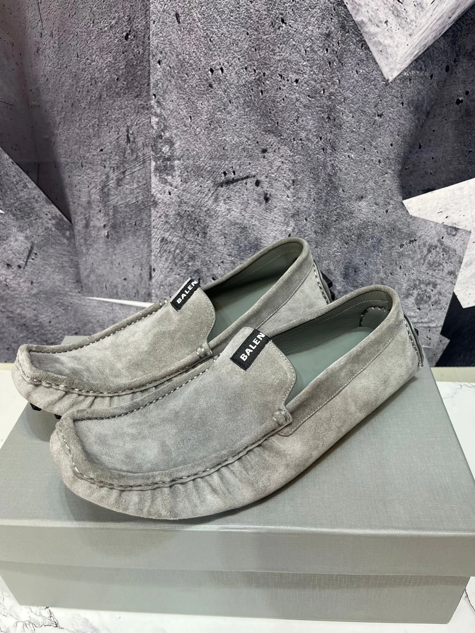 Men's Loafers And Dress Shoes BALENCIAGA 17369801