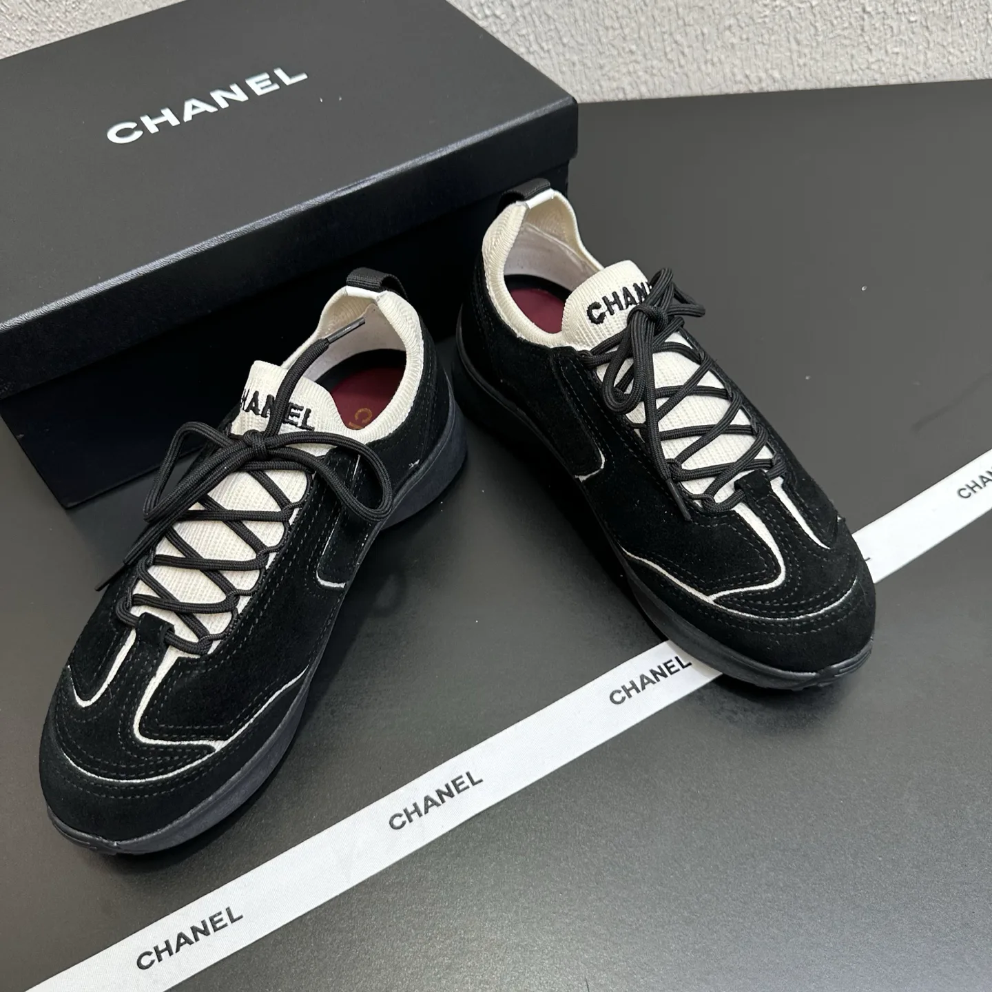 Women's Sneakers CHANEL 17934451